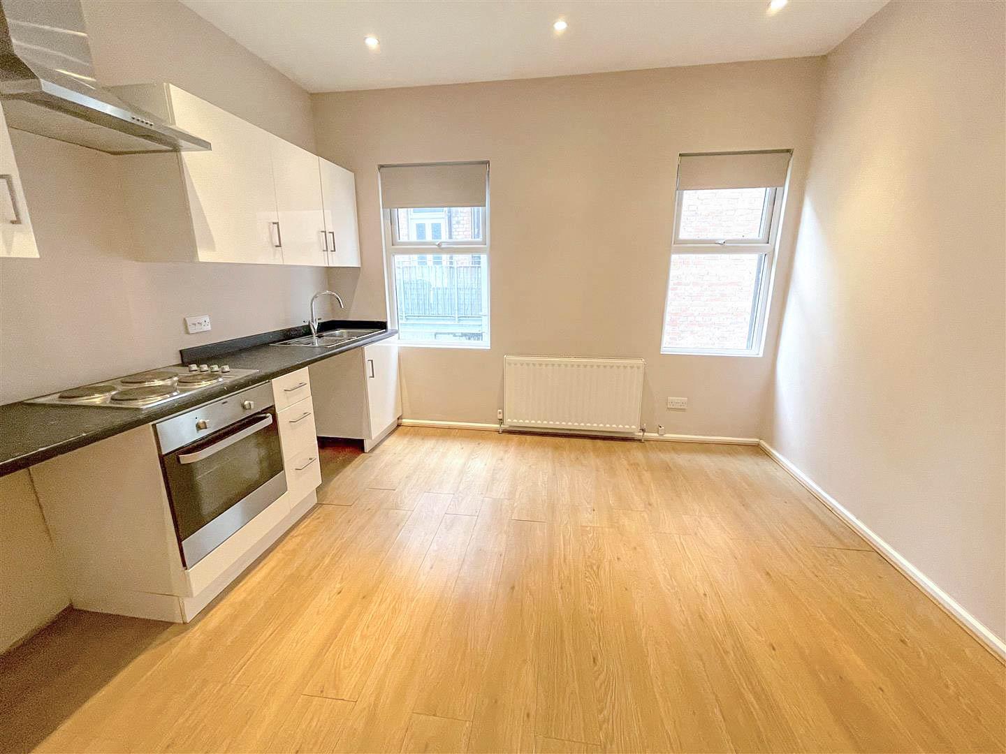 Lounge/Kitchen